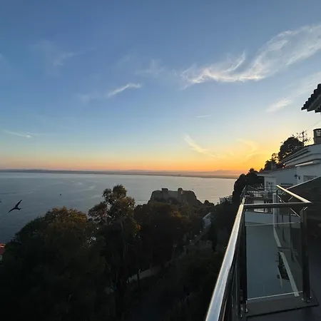 Maison , Vue Mer, Jacuzzi, 8 Personnes