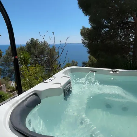 Maison , Vue Mer, Jacuzzi, 8 Personnes Vila *